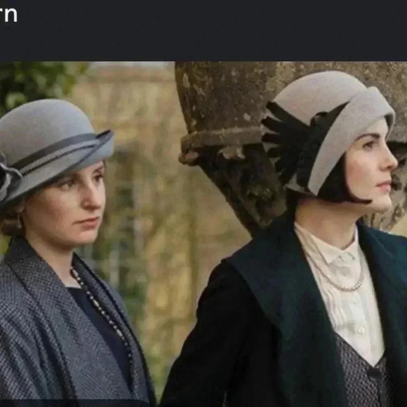 August Cloche Black Wool Hat Oversized Studded Attached Bow - Picture 10 of 10